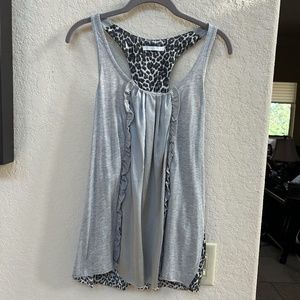 Laquette Top. Size 3. NWOT